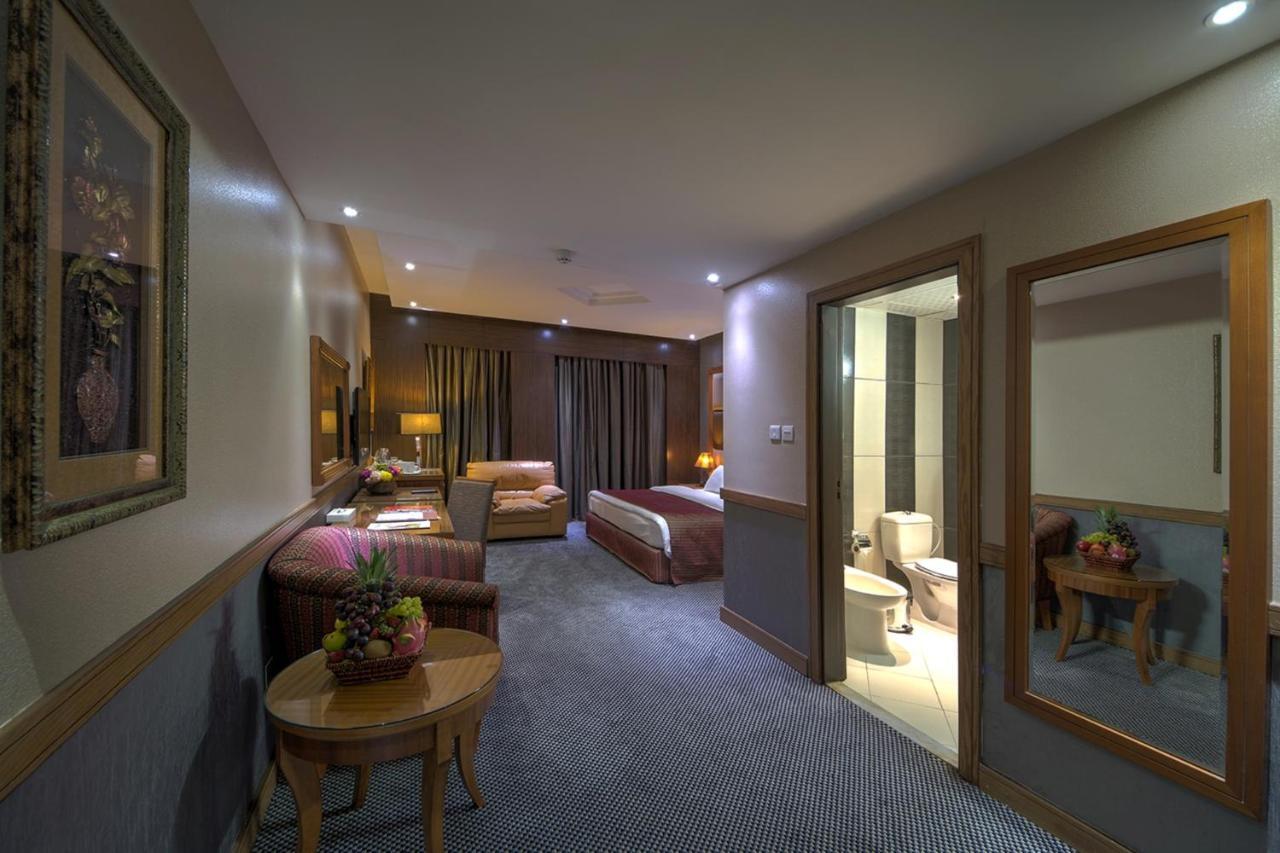 Delmon Palace Hotel Dubai