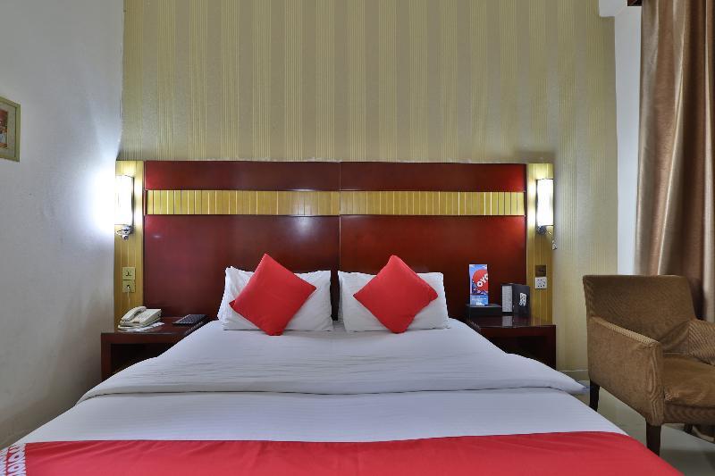 Phoenix Hotel 3*