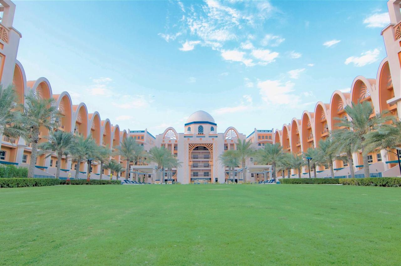 Apartamento Globalstay At Palm Jumeirah Beachfront Paradise With Pool And Gym Dubai