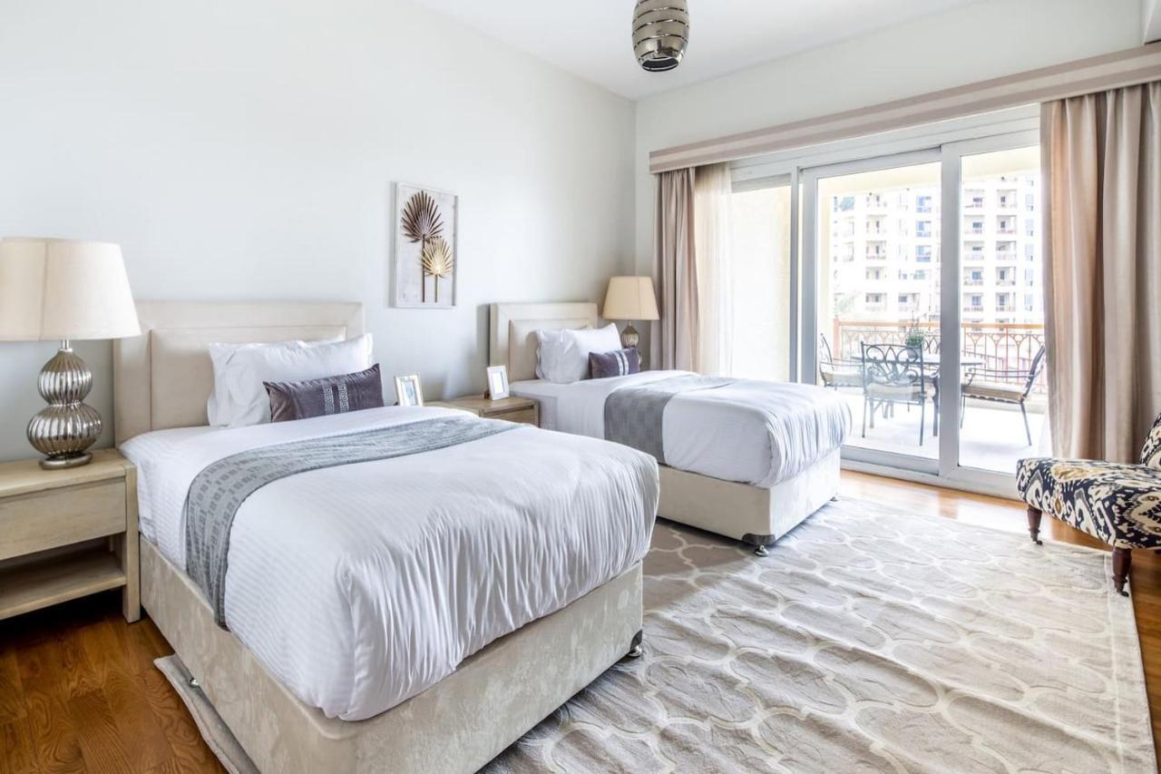 Frank Porter - Marina 5 Apartment *