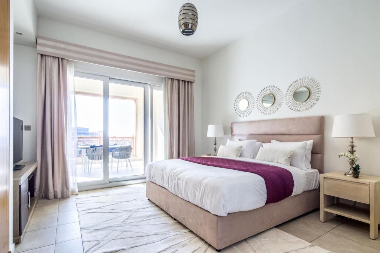 Frank Porter - Marina 5 Apartment Dubai