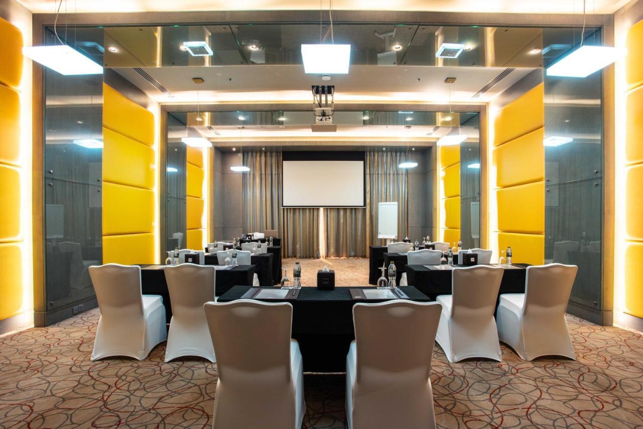 Hotell Time Grand Plaza Hotel, Airport 4*