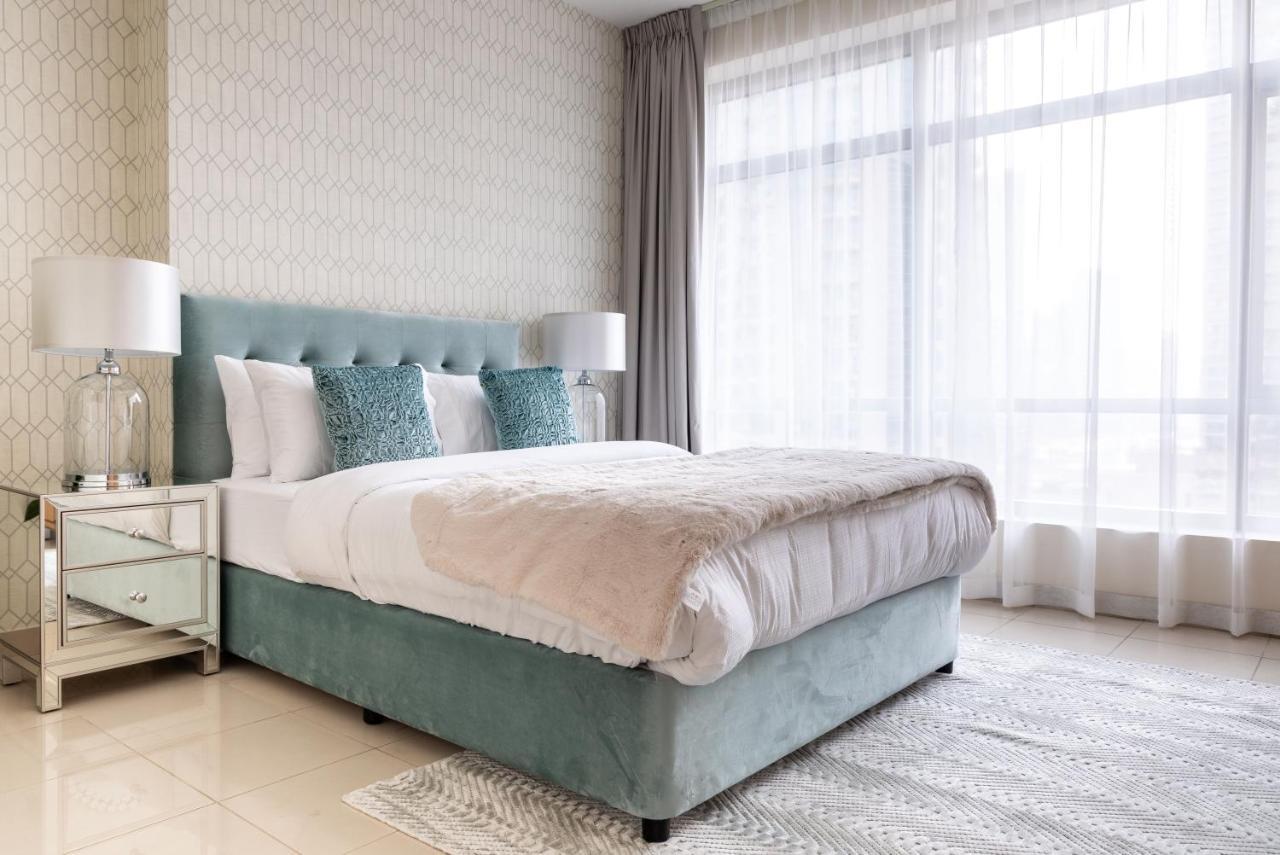 Nasma Luxury - Pastel-colored With Jaw-dropping Marina Views Apartament Dubai