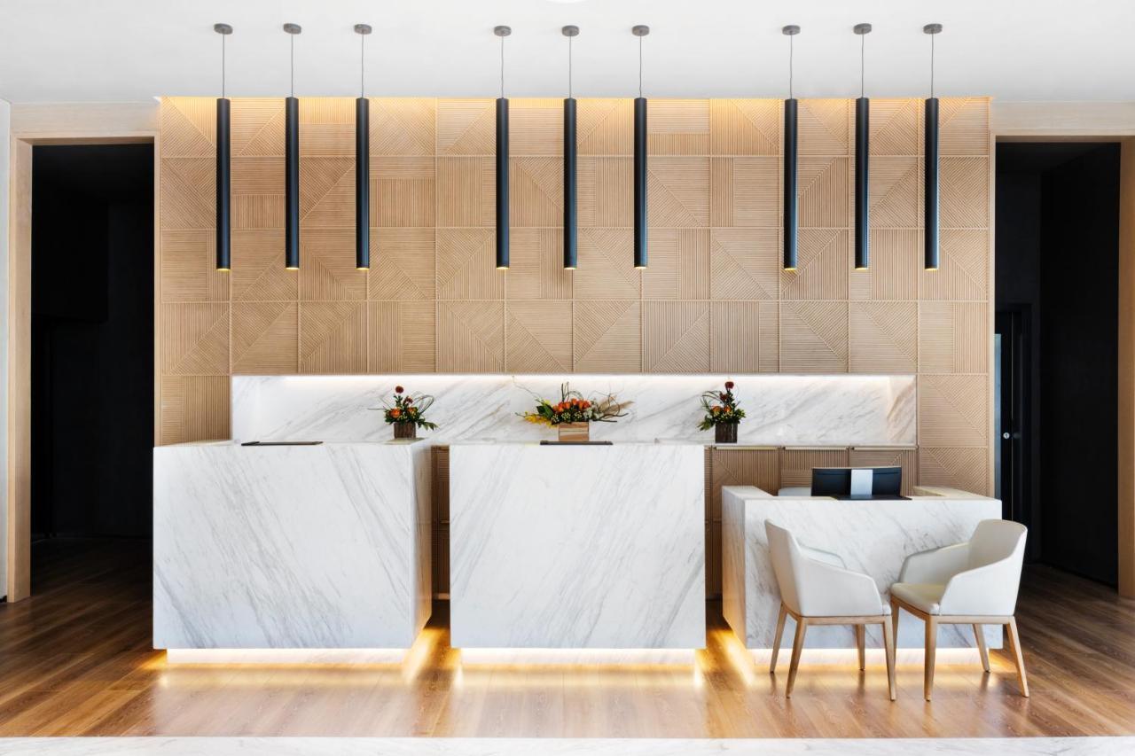 Novotel Bur - Healthcare Hotel Dubai