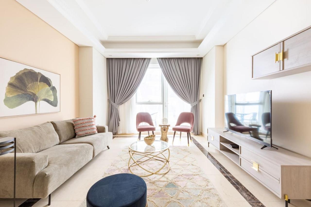 Frank Porter - Mon Reve Apartemen Dubai