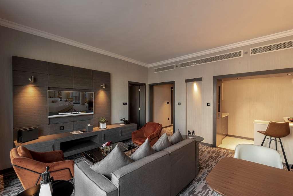 Edge Creekside 4*