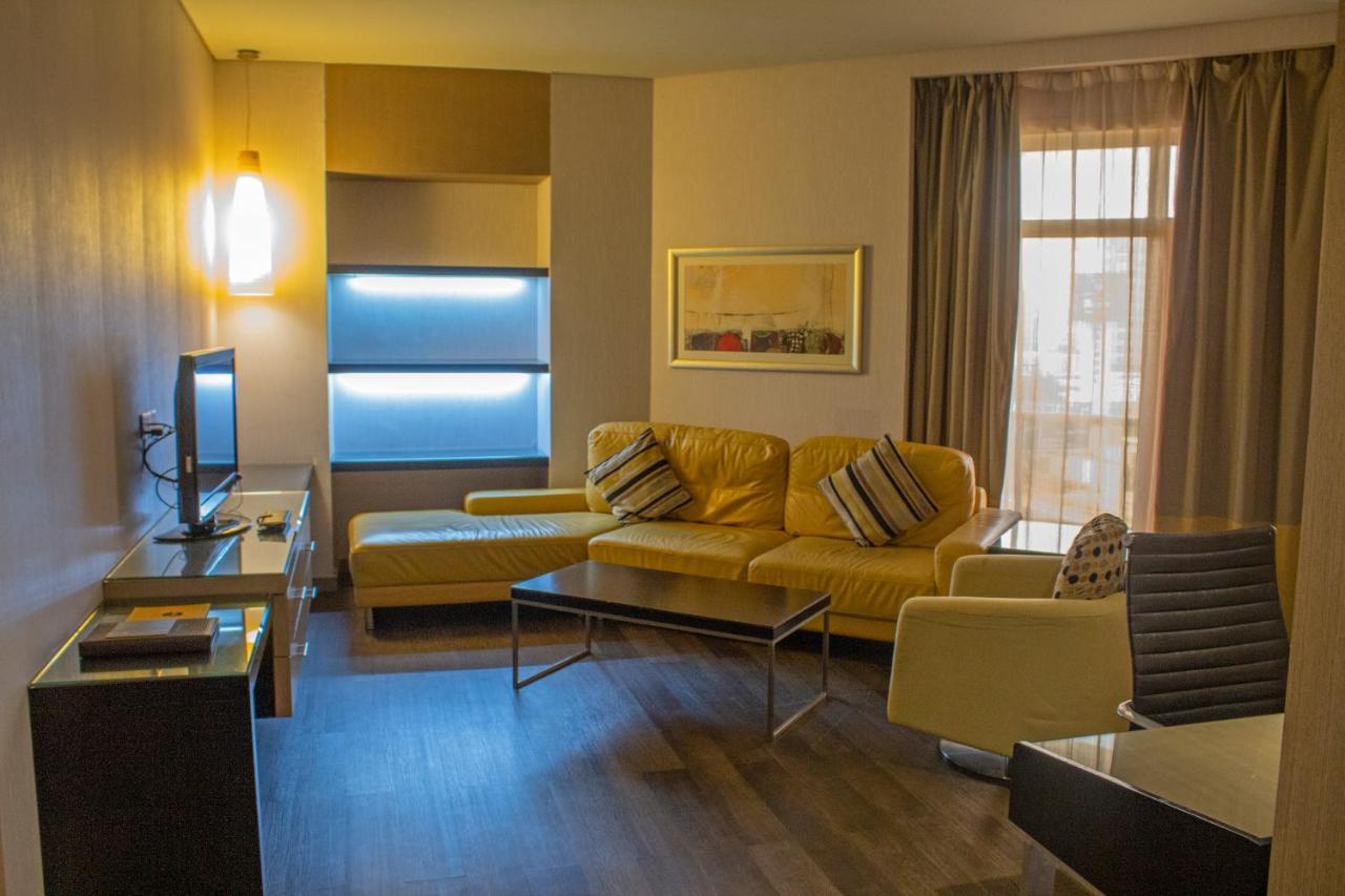 Time Grand Plaza Hotel, Airport 4*