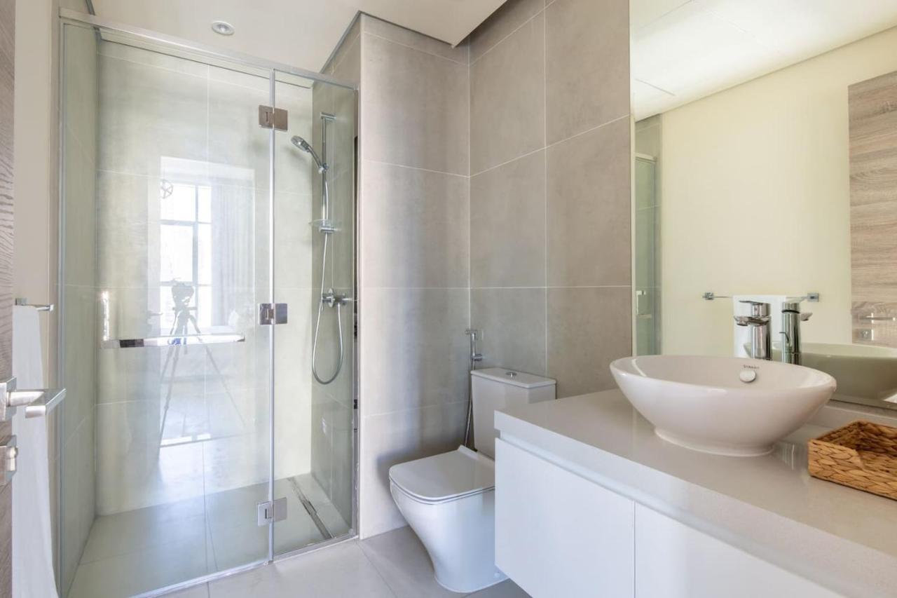 Frank Porter - Studio One Apartament Dubai