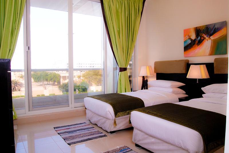 Fortune Classic Apartment, Airport ,near Dafza Metro Station 4* Dubái