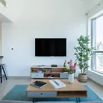 The Smart Concierge - Bay Central