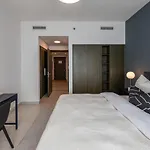 Great Deal Few Walk To Dubai Mall, The Lofts