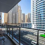 1Bd Apt In Sparkle Tower By Swarovsky Big Capacity
