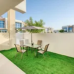 Delightful 3Br Townhouse At Damac Hills 2 Dubailand By Deluxe Holiday Homes
