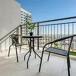 Exquisite 2Br In Golf Views, Emaar South By Deluxe Holiday Homes