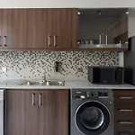 Frank Porter - Jam Marina Residence