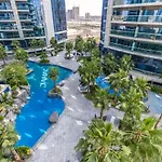 Splendid 2-Bedroom Apartment In Paramount Towers