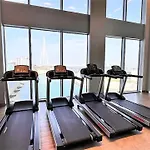 Marina Waterfront 1 Bed With Balcony - Airbetter