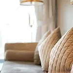 Keyhost - Address Beach Residence - K450