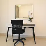 Rare Holiday Homes Apartment Next To Metro & Lake View In Lake City Tower - R1205