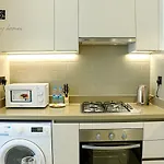 Mira Holiday Homes - Newly Furnished 1 Bedroom In Creek Vista Tower B Sobha Hartland