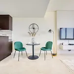 Great Deal Cozy 1Br With Pool & City Views By Deluxe Holiday Homes
