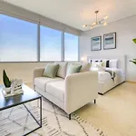 Great Deal Cozy 1Br With Pool & City Views By Deluxe Holiday Homes