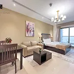 Mira Holiday Homes - Serviced Studio With Pool In Downtown