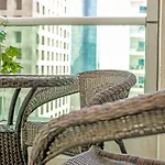 Classic 1Br In Marina Pinnacle Tower, Dubai Marina