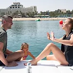 Ja Palm Tree Court, Dubai