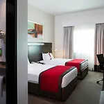 Holiday Inn Express Dubai Internet City By Ihg