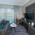 Edge Creekside Hotel