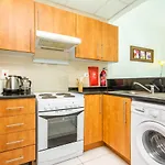 Bespoke Holiday Homes - Studio Apartment With Marina View
