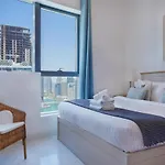 Maison Privee - Stunning Apartment With Dubai Marina View