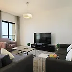 Higuests - Amazing Sea Views From This 2Br Apt In Jbr