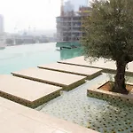 Majestine Downtown And Canal View