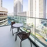 Lovely Apartment In Beach Vista Tower, Beachfront