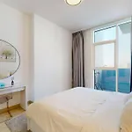 Lovely And Spacious 1 Bedroom With Extra Sofa Bed