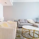 Classy 1Br With Burj Khalifa Views