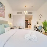 Calm Studio At Carson C Damac Hills Dubailand By Deluxe Holiday Homes