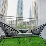 First Class Studio With Dubai Downtown Boulevard View
