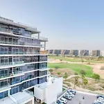 Stunning Studio At Golf Promenade 2A Damac Hills By Deluxe Holiday Homes