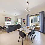 Large Jbr 2Br W/ Balcony / Heart Of Dubai Marina