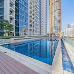 Monty Holiday Home - Incredible Burj Khalifa View From This Vibrant Apt