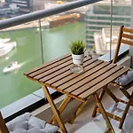 Nice & Comfy 1Br W/ Marina Views / Walk To Beach