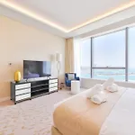 Ultra Luxury Palm Tower With Shared Hotel Facilities