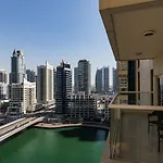 V Edition - Tranquil Retreat With Terrace And Epic Marina View
