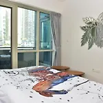Dubai Marina 1 Bedroom Apt. Walking Distance Jbr.