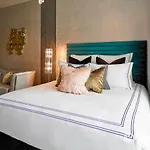 Dream Inn Apartments - Claren Downtown