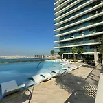 Dar Vacation - Magnificent Palm View White 3Bdr Apartment