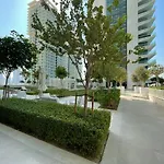 Dar Vacation - Magnificent Palm View White 3Bdr Apartment